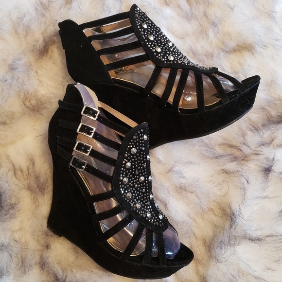 Studded Gladiator Wedge Sandals - Picture 1 of 4